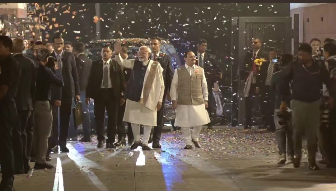 प्रधानमंत्री नरेन्द्र मोदी पहुंचे भाजपा मुख्यालय प्रधानमंत्री नरेन्द्र मोदी पहुंचे भाजपा मुख्यालय