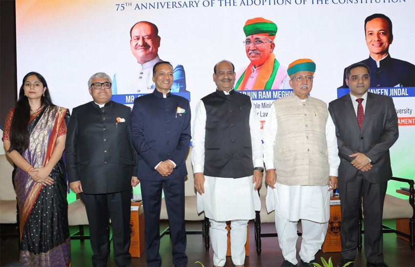 लोकसभा अध्यक्ष ओम बिरला, केंद्रीय कानून मंत्री अर्जुन राम मेघवाल, सांसद नवीन जिंदल व अन्य ओपी जिंदल ग्लोबल यूनिवर्सिटी में संविधान संग्रहालय के उद्घाटन अवसर पर लोकसभा अध्यक्ष ओम बिरला, केंद्रीय कानून मंत्री अर्जुन राम मेघवाल, सांसद नवीन जिंदल व अन्य ओपी जिंदल ग्लोबल यूनिवर्सिटी में संविधान संग्रहालय के उद्घाटन अवसर पर