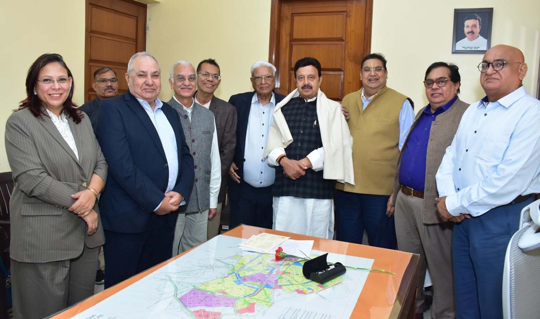फोटो नंबर-07: गुरुग्राम में उद्योग मंत्री से मुलाकात करते गुडग़ांव चैम्बर ऑफ कॉमर्स इंडस्ट्री का प्रतिनिधिमंडल। फोटो नंबर-07: गुरुग्राम में उद्योग मंत्री से मुलाकात करते गुडग़ांव चैम्बर ऑफ कॉमर्स इंडस्ट्री का प्रतिनिधिमंडल।