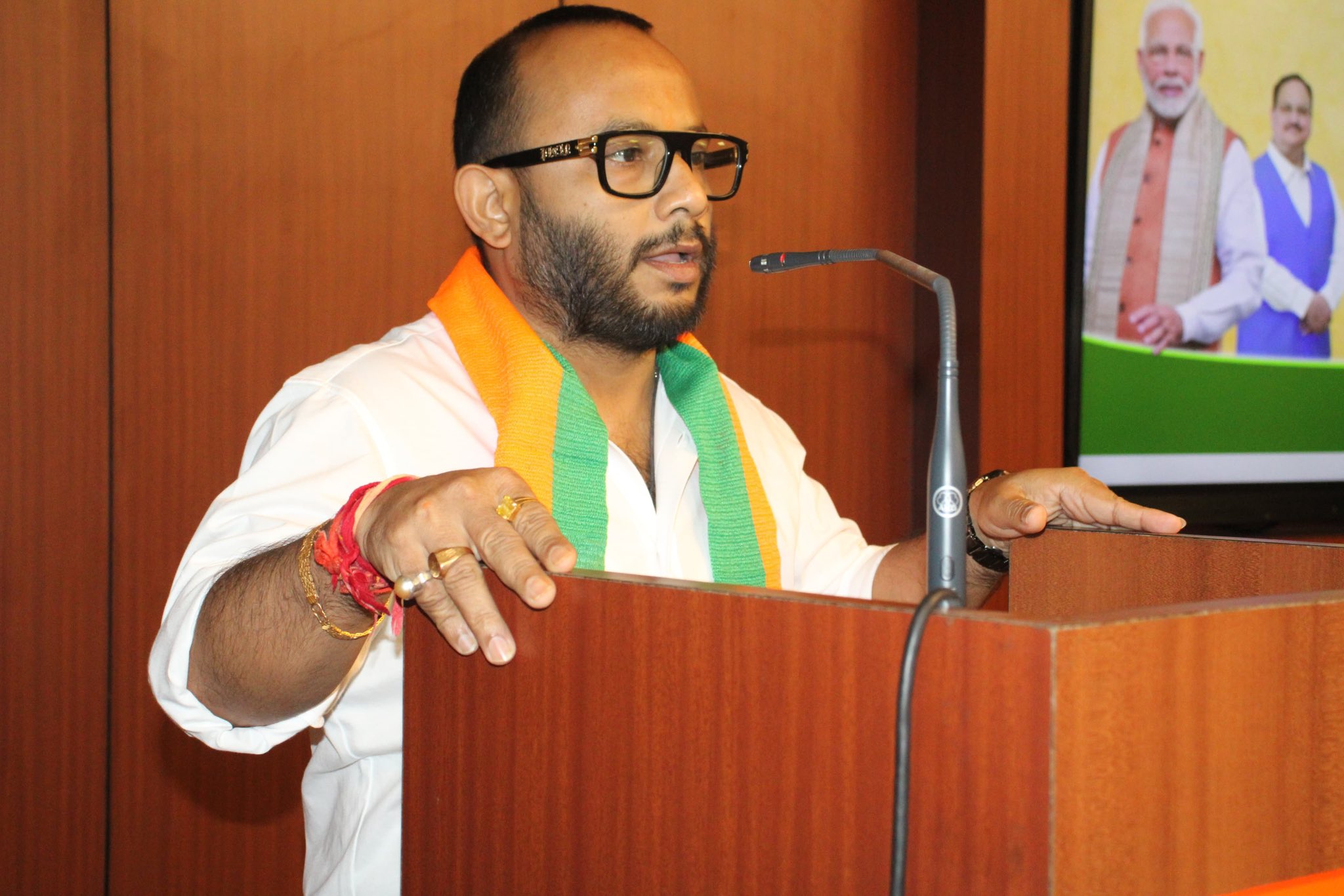सामगुरी से चुनाव जीते बीजेपी उम्मीदवार डिप्लू रंजन शर्मा की तस्वीर। सामगुरी से चुनाव जीते बीजेपी उम्मीदवार डिप्लू रंजन शर्मा की तस्वीर।