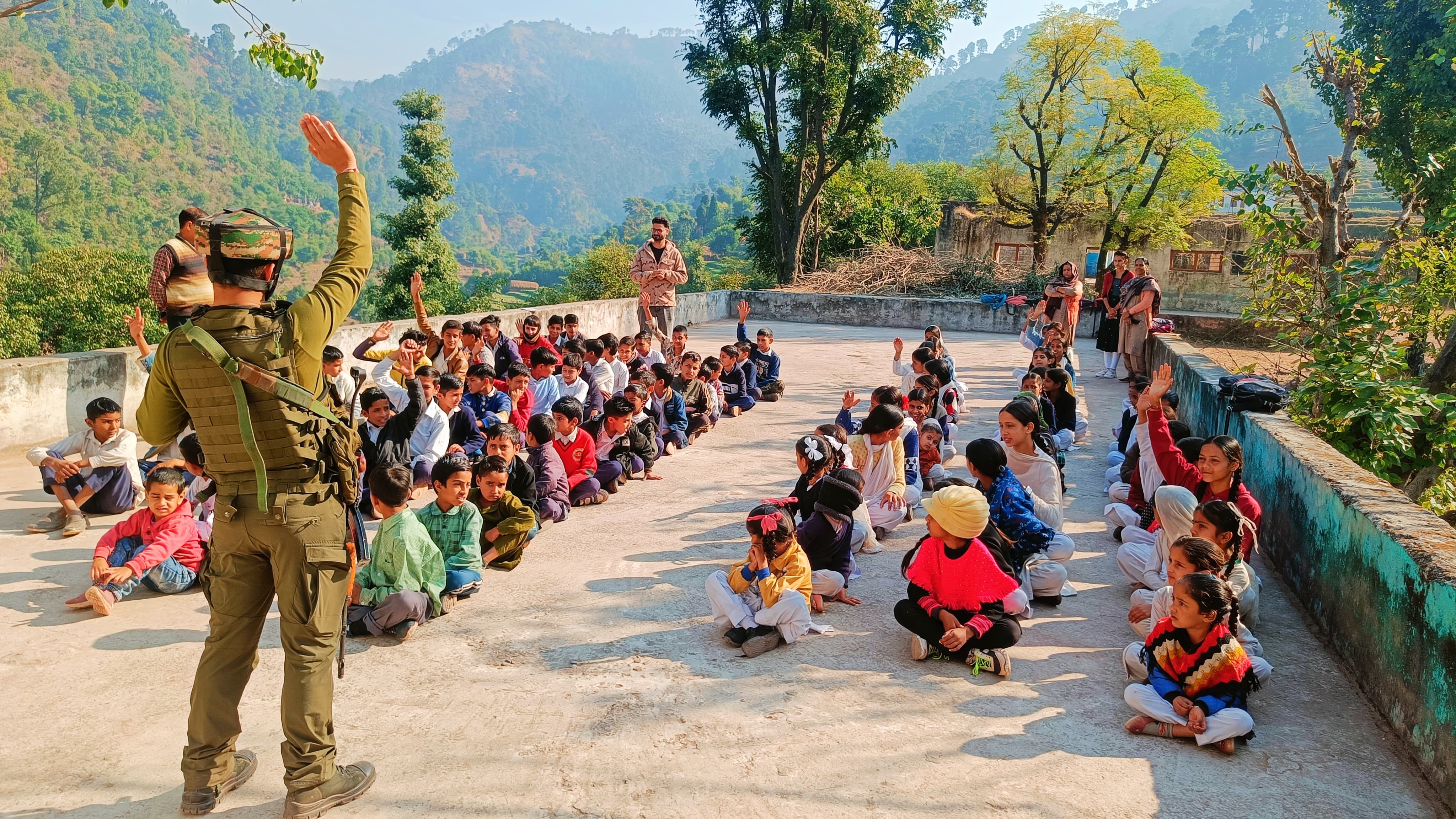 युवाओं के लिए करियर काउंसलिंग सत्र आयोजित किया युवाओं के लिए करियर काउंसलिंग सत्र आयोजित किया