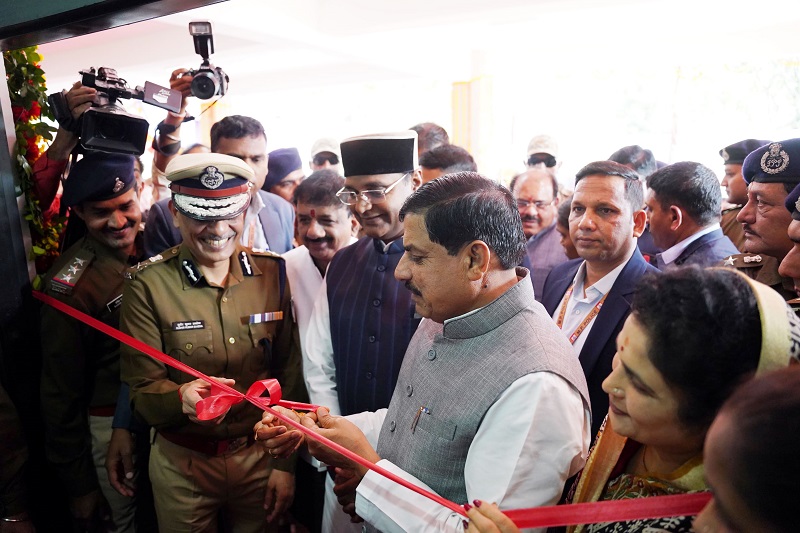 50 बिस्तरीय अत्याधुनिक पुलिस अस्पताल का लोकार्पण 50 बिस्तरीय अत्याधुनिक पुलिस अस्पताल का लोकार्पण
