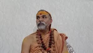 पत्रकारों से बातचीत करते शंकराचार्य स्वामी अविमुक्तेश्वरानंद:फोटो बच्चा गुप्ता पत्रकारों से बातचीत करते शंकराचार्य स्वामी अविमुक्तेश्वरानंद:फोटो बच्चा गुप्ता