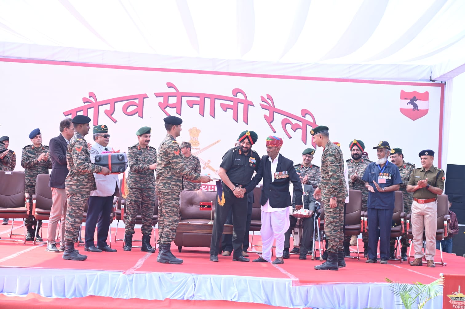 गौरव सेनानी रैली:सेना द्वारा डीडवाना में गौरव सेनानी रैली का आयोजन गौरव सेनानी रैली:सेना द्वारा डीडवाना में गौरव सेनानी रैली का आयोजन