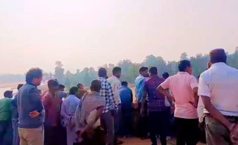 नदी में डूबने में एनसीएल के डॉक्टर नदी में डूबने में एनसीएल के डॉक्टर
