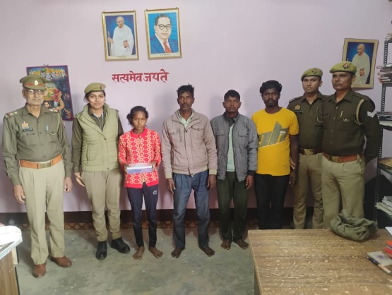 प्रेम प्रपंच में बाधक बन रही प्रेमी के मां को प्रेमिका ने उतारा मौत के घाट,चार गिरफ्तार प्रेम प्रपंच में बाधक बन रही प्रेमी के मां को प्रेमिका ने उतारा मौत के घाट,चार गिरफ्तार