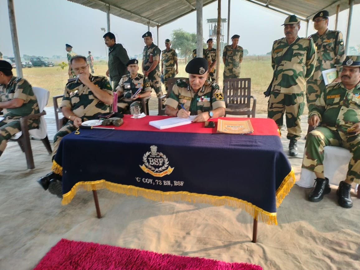 सीमा पर पहुंचे रवि गांधी सीमा पर पहुंचे रवि गांधी