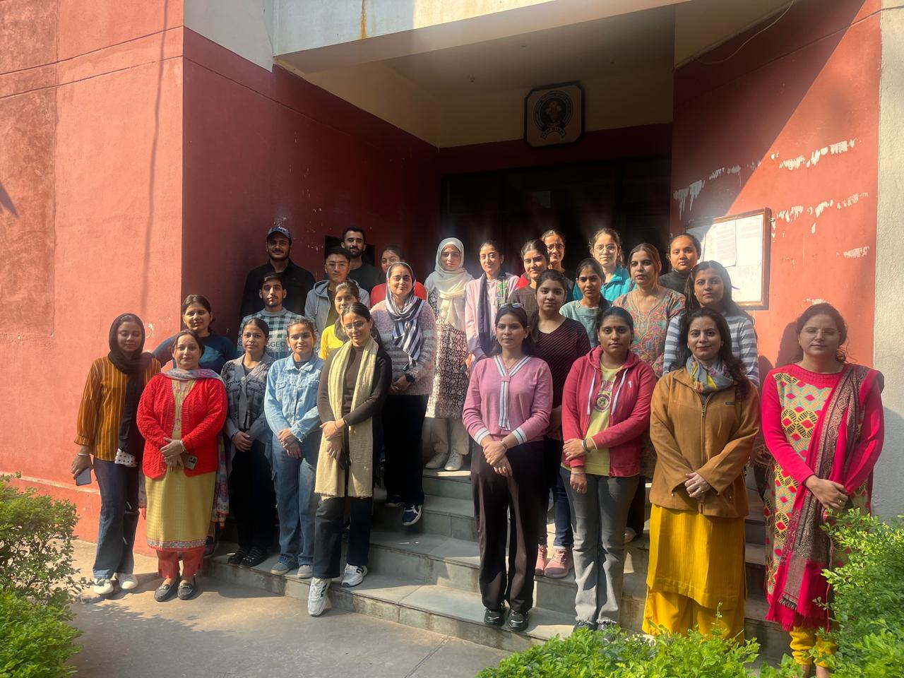 सामाजिक परिवर्तन के लिए युवाओं के रूप में गांधी के विचार पर संवादात्मक सत्र आयोजित किया सामाजिक परिवर्तन के लिए युवाओं के रूप में गांधी के विचार पर संवादात्मक सत्र आयोजित किया