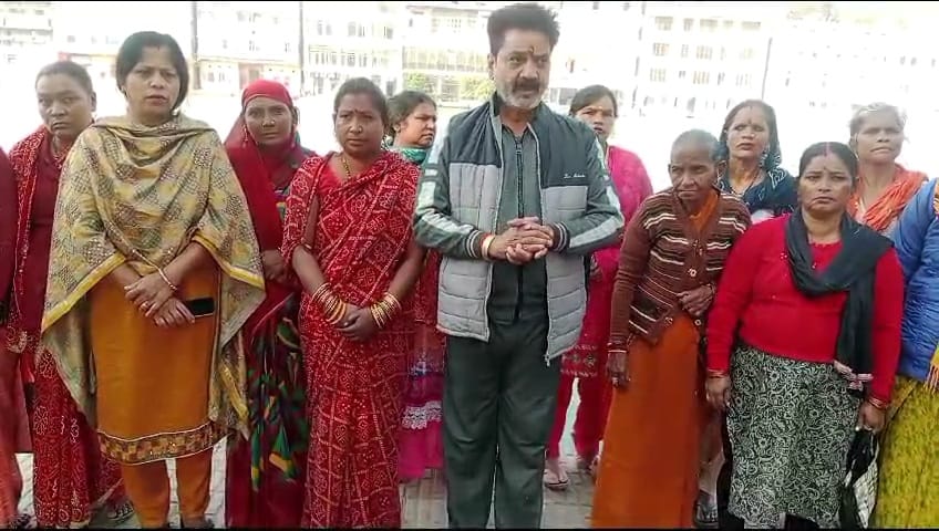 महिला स्ट्रीट वेंडर्स की बैठक महिला स्ट्रीट वेंडर्स की बैठक