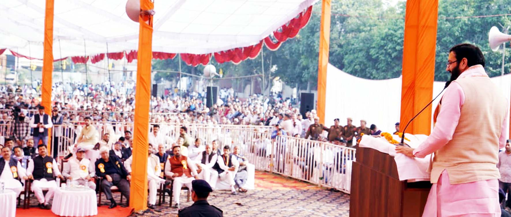 छाजूराम कॉलेज में कार्यक्रम को संबोधित करते मुख्यमंत्री नायब सिंह सैनी। छाजूराम कॉलेज में कार्यक्रम को संबोधित करते मुख्यमंत्री नायब सिंह सैनी।