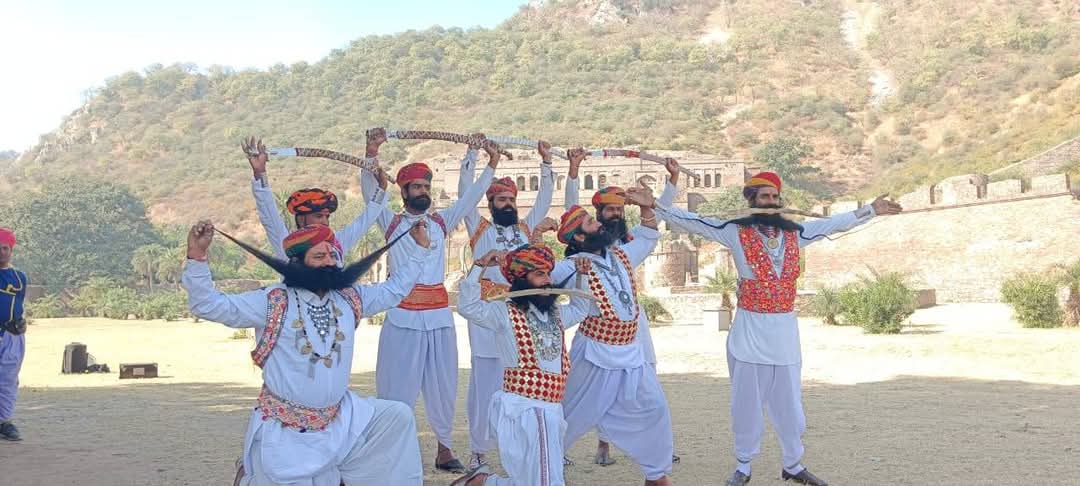 Alwar Alwar