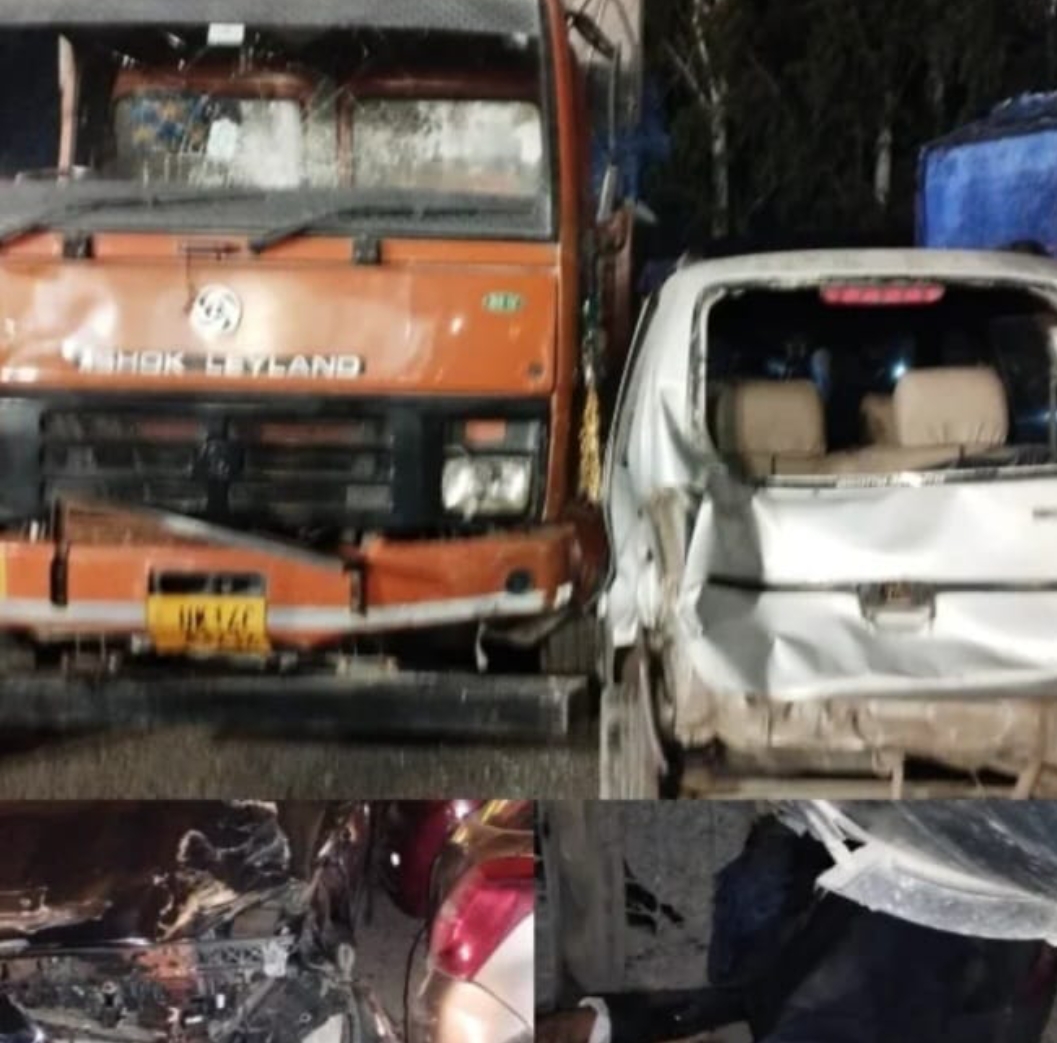 ऋषिकेश में सड़क दुर्घटना। ऋषिकेश में सड़क दुर्घटना।