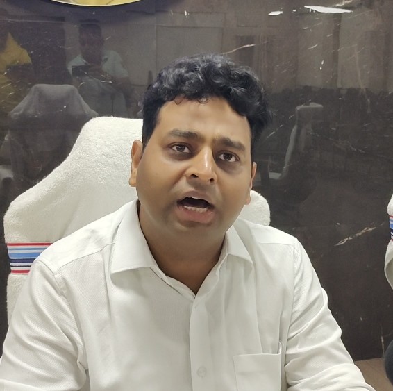 डीसी चंदन कुमार डीसी चंदन कुमार