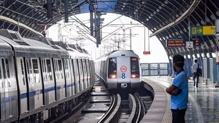 दिल्ली मेट्रो रेल कारपोरेशन (सांकेतिक फोटो) दिल्ली मेट्रो रेल कारपोरेशन (सांकेतिक फोटो)