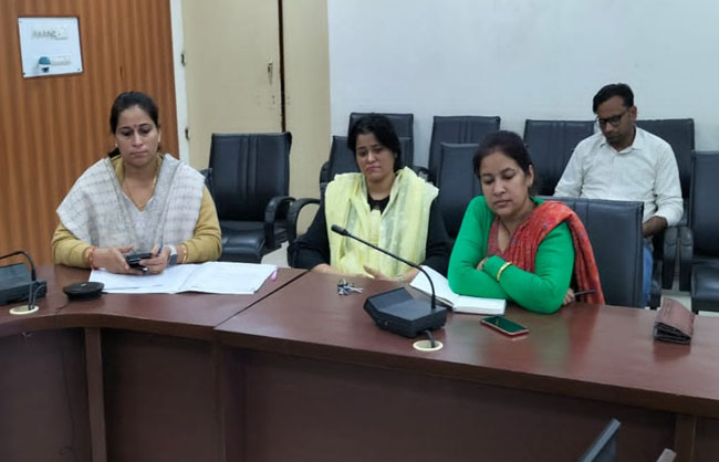 वीसी में मौजूद अधिकारिगण। वीसी में मौजूद अधिकारिगण।