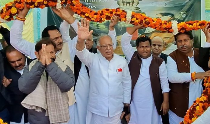 केंद्र सरकार जम्मू-कश्मीर को पूर्ण राज्य का दर्जा बहाल करने को तैयार नहीं है-कर्रा केंद्र सरकार जम्मू-कश्मीर को पूर्ण राज्य का दर्जा बहाल करने को तैयार नहीं है-कर्रा