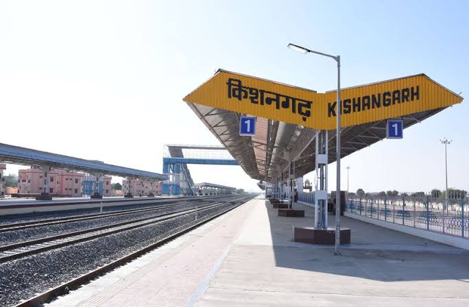किशनगढ़ रेलवे स्टेशन पर स्वीकृत हुआ वंदे भारत एक्सप्रेस का ठहराव किशनगढ़ रेलवे स्टेशन पर स्वीकृत हुआ वंदे भारत एक्सप्रेस का ठहराव