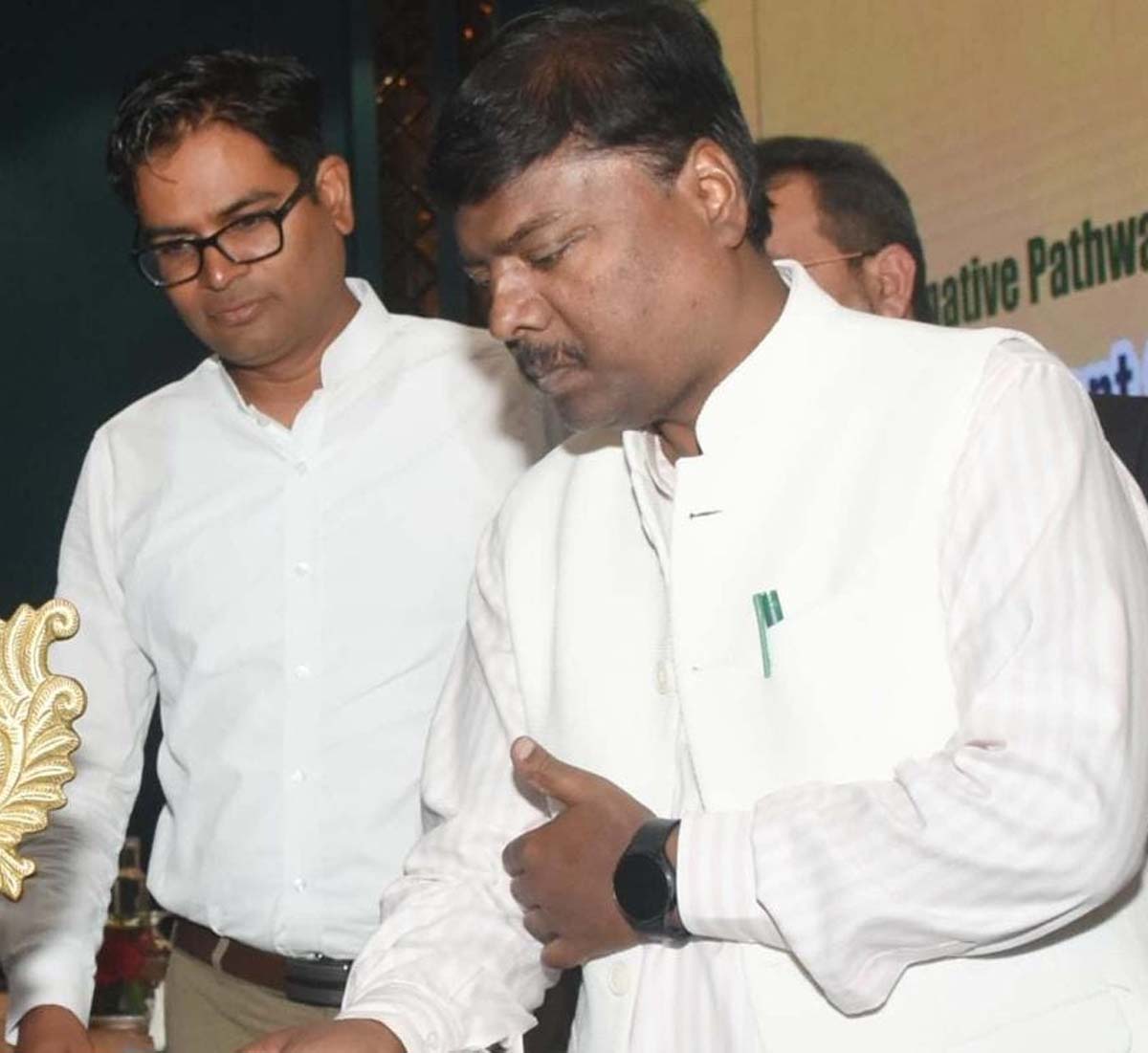 वन मंत्री केदार कश्यप और वित्त मंत्री ओपी चाैधरी वन मंत्री केदार कश्यप और वित्त मंत्री ओपी चाैधरी