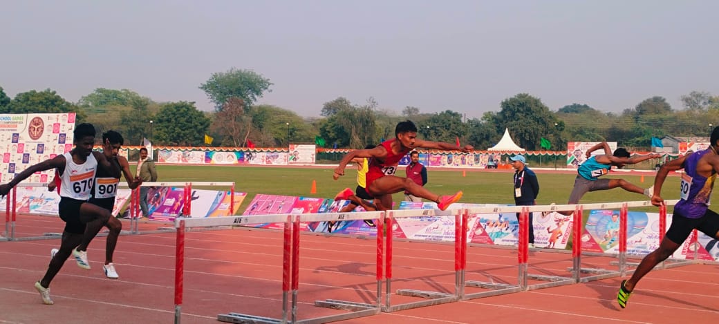 खेल कूद प्रतियोगिता के प्रतिभागी खेल कूद प्रतियोगिता के प्रतिभागी