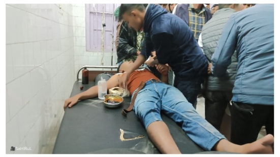 रानीगंज में हुई गोलीबारी में घायल व्यक्ति कीतस्वीर। रानीगंज में हुई गोलीबारी में घायल व्यक्ति कीतस्वीर।