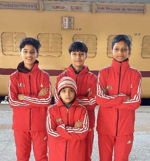 सब जूनियर राष्ट्रीय ताइक्वांडो प्रतियोगिता के लिए मुरादाबाद रेलवे स्टेशन से रवाना हाेते आशीष सिंह, नित्या त्यागी, शिखर सिंह, तनिष्क जैन सब जूनियर राष्ट्रीय ताइक्वांडो प्रतियोगिता के लिए मुरादाबाद रेलवे स्टेशन से रवाना हाेते आशीष सिंह, नित्या त्यागी, शिखर सिंह, तनिष्क जैन