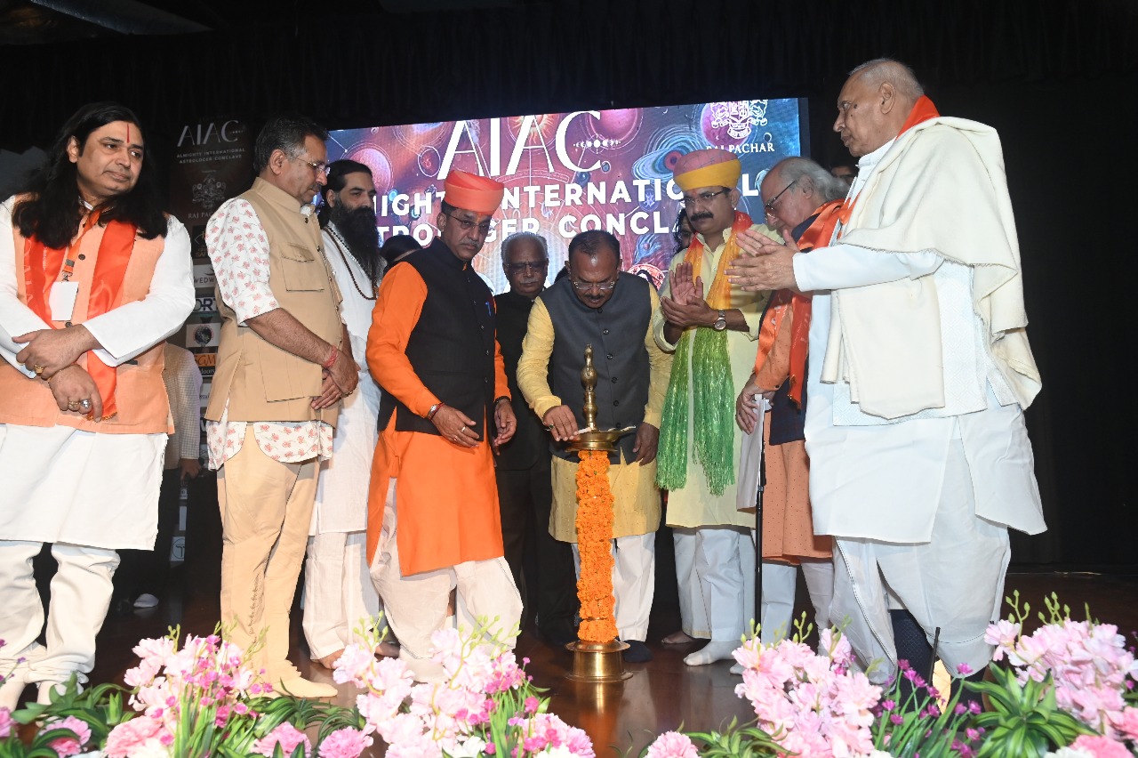 ज्योतिष और वास्तु शास्त्र भारतीय संस्कृति और परंपरा का महत्वपूर्ण हिस्सा: वासुदेव देवनानी ज्योतिष और वास्तु शास्त्र भारतीय संस्कृति और परंपरा का महत्वपूर्ण हिस्सा: वासुदेव देवनानी