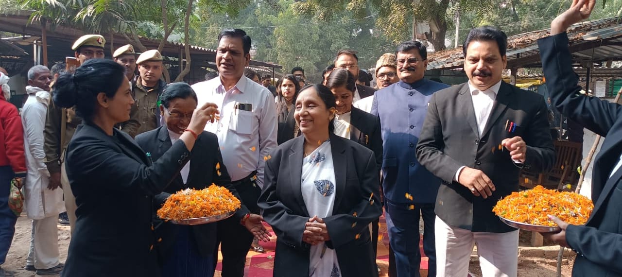 बार और बेंच के सामंजस्य से वादकारियों को मिलता है न्याय: जिला जज बार और बेंच के सामंजस्य से वादकारियों को मिलता है न्याय: जिला जज