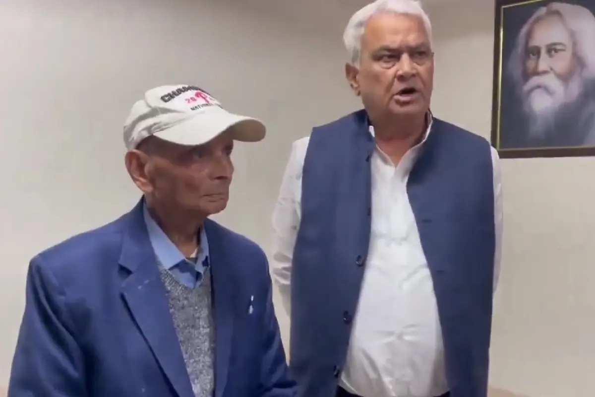 एसीबी आफिस में किराेडीलाल मीणा। एसीबी आफिस में किराेडीलाल मीणा।