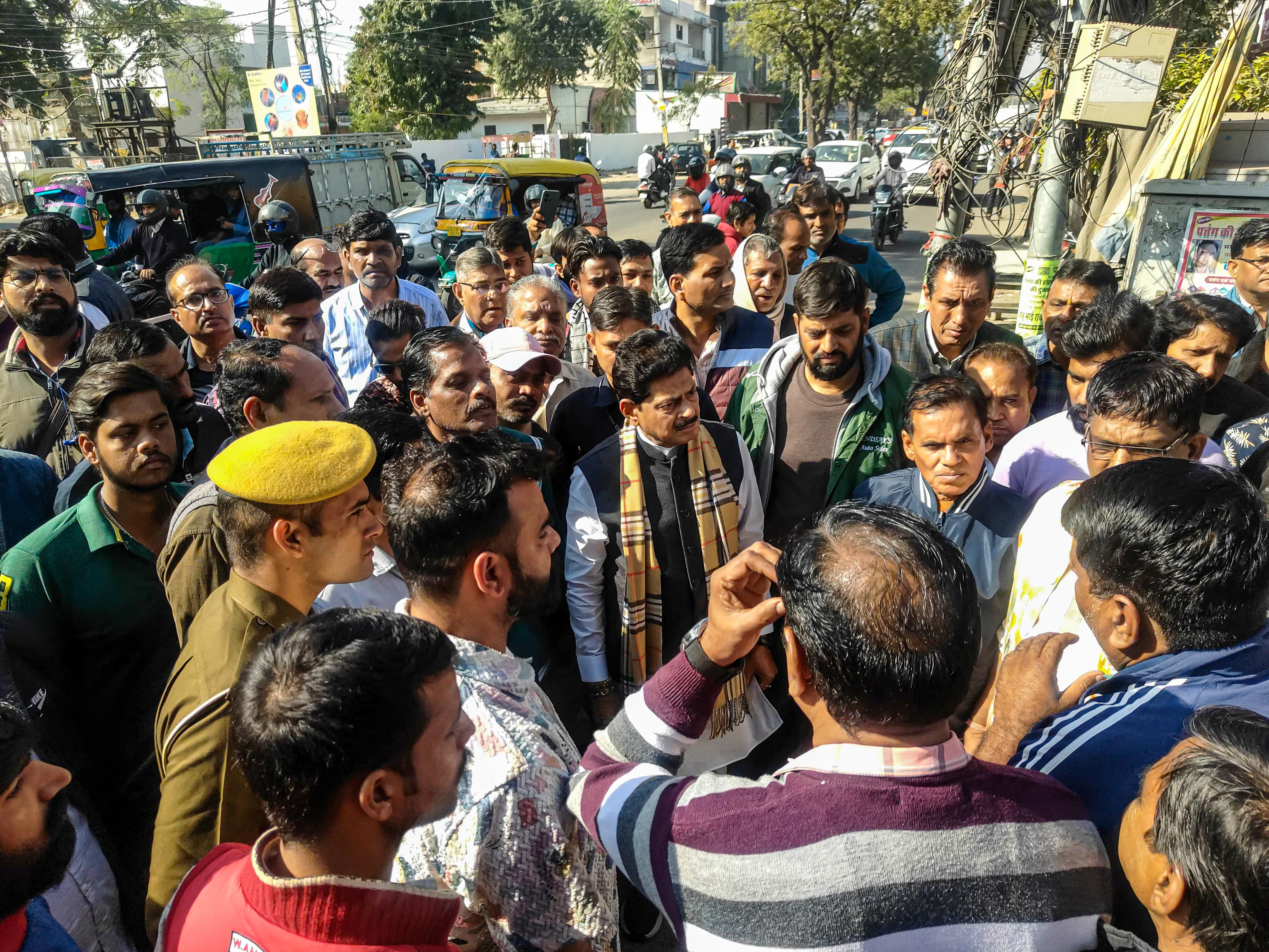 विधायक विधायक
