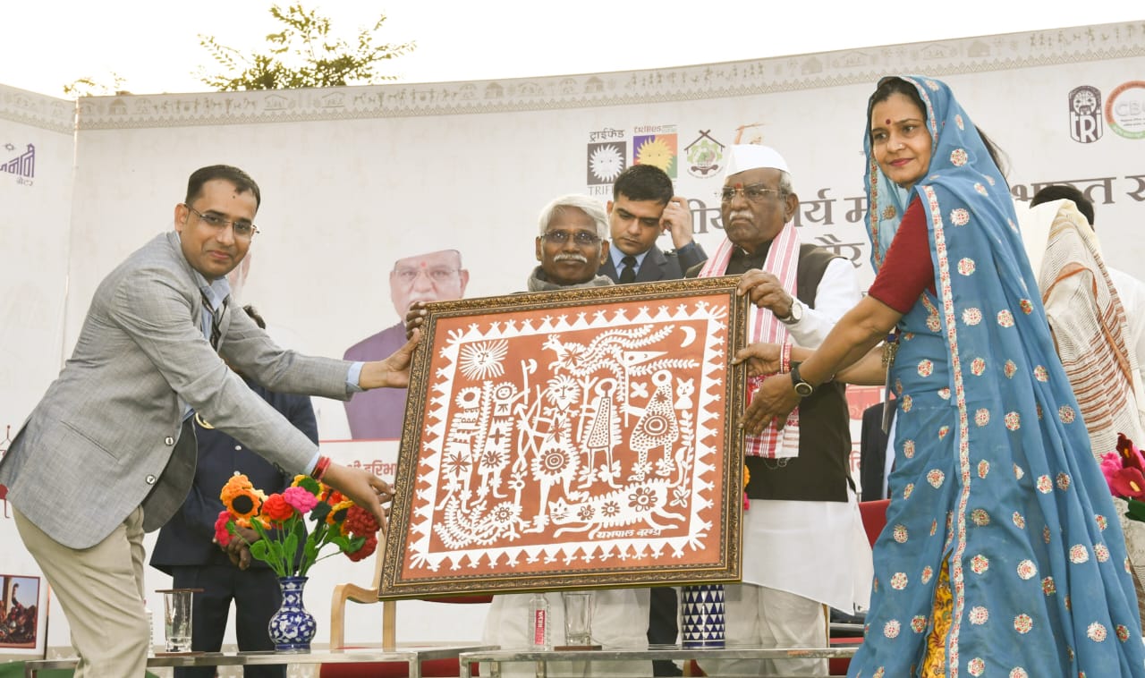 राज्यपाल ने आदि महोत्सव 2024 का शुभारम्भ किया राज्यपाल ने आदि महोत्सव 2024 का शुभारम्भ किया