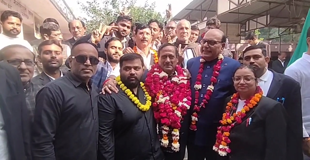 जिला बिर एसोसिएशन चुनाव के विजयी अधिवक्ता जिला बिर एसोसिएशन चुनाव के विजयी अधिवक्ता