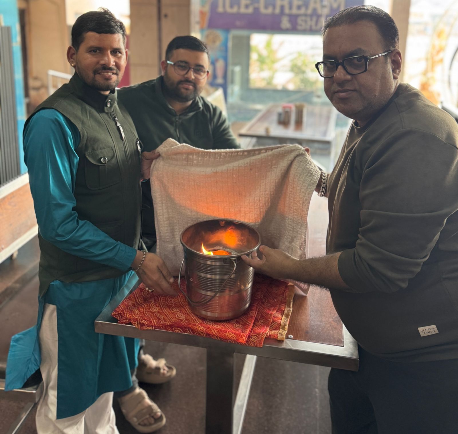 पंजाब के श्रीलक्ष्मी नारायण मन्दिर श्रीराम ज्योति होगी प्रज्ज्वलित, अयोध्या से निकला जत्था पंजाब के श्रीलक्ष्मी नारायण मन्दिर श्रीराम ज्योति होगी प्रज्ज्वलित, अयोध्या से निकला जत्था