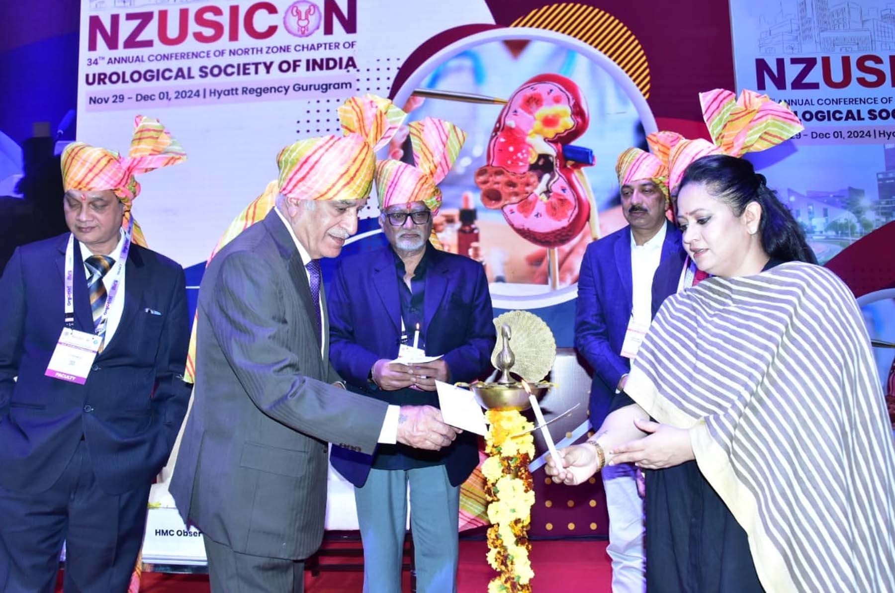 फोटो नंबर-02: गुरुग्राम के हयात रीजेंसी होटल में यूरोलॉजिकल सोसाइटी ऑफ इंडिया के 34वें नार्थ जोन वार्षिक सम्मेलन यूजिकॉन-24 का शुभारंभ करतीं स्वास्थ्य मंत्री आरती सिंह राव। फोटो नंबर-02: गुरुग्राम के हयात रीजेंसी होटल में यूरोलॉजिकल सोसाइटी ऑफ इंडिया के 34वें नार्थ जोन वार्षिक सम्मेलन यूजिकॉन-24 का शुभारंभ करतीं स्वास्थ्य मंत्री आरती सिंह राव।