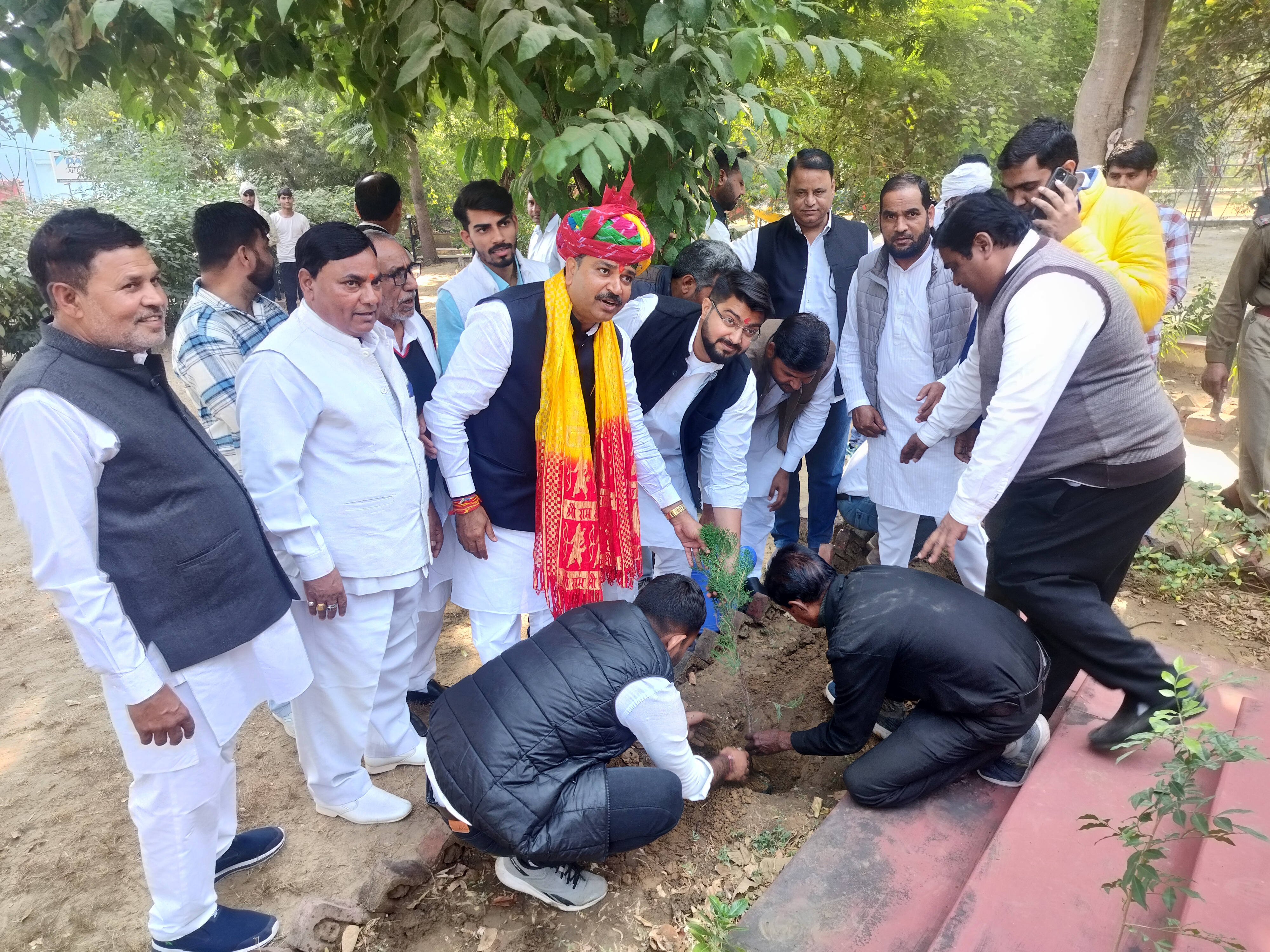 Alwar Alwar
