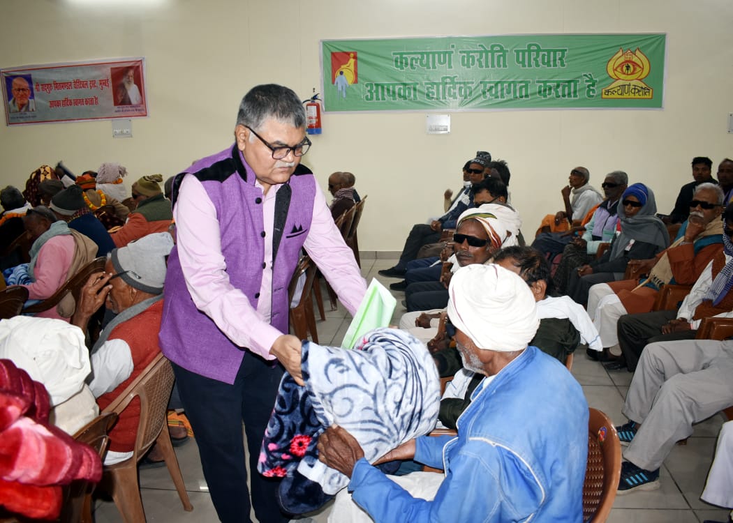 प्राणियों की सेवा ही ईश्वर की सबसे बड़ी पूजा है : महन्त कमल नयन दास प्राणियों की सेवा ही ईश्वर की सबसे बड़ी पूजा है : महन्त कमल नयन दास