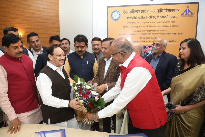 हेल्थ ऑफ़ इंदौर सर्वे की रिपोर्ट सौंपी हेल्थ ऑफ़ इंदौर सर्वे की रिपोर्ट सौंपी