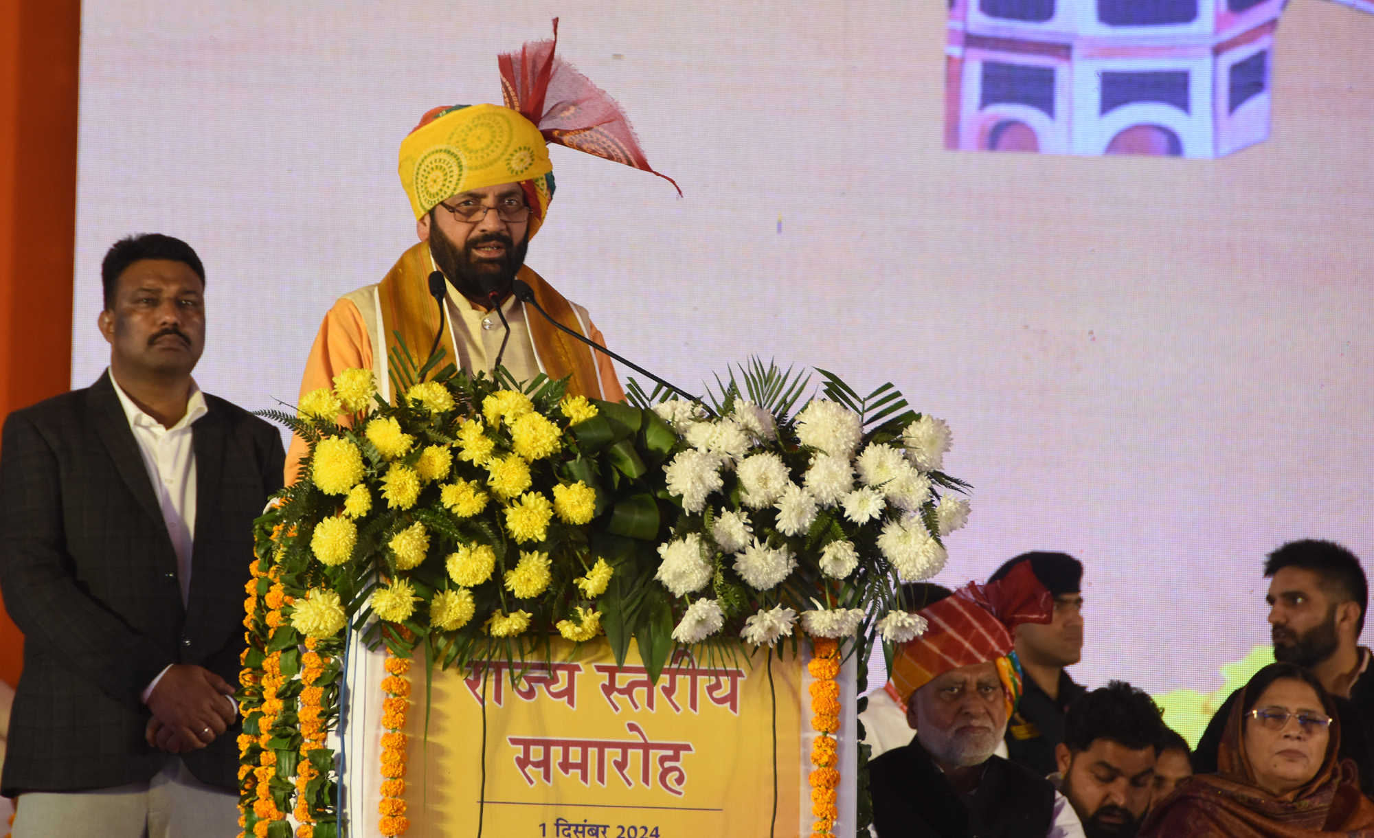 शूरसैनी जयंती समारोह में बोलते हुए मुख्यमंत्री नायब सिंह सैनी शूरसैनी जयंती समारोह में बोलते हुए मुख्यमंत्री नायब सिंह सैनी