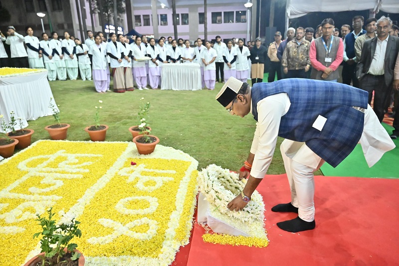 मंत्री सारंग ने भी दिवंगत गैस पीड़ितों को श्रद्धांजलि दी मंत्री सारंग ने भी दिवंगत गैस पीड़ितों को श्रद्धांजलि दी
