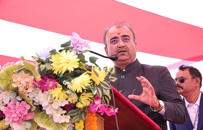 बिहार के दरभंगा में क्षेत्रिय औषधी भंडार के निर्माण की आधारशीला के मौके पर संबोधित करते मंगल पाण्डेय बिहार के दरभंगा में क्षेत्रिय औषधी भंडार के निर्माण की आधारशीला के मौके पर संबोधित करते मंगल पाण्डेय