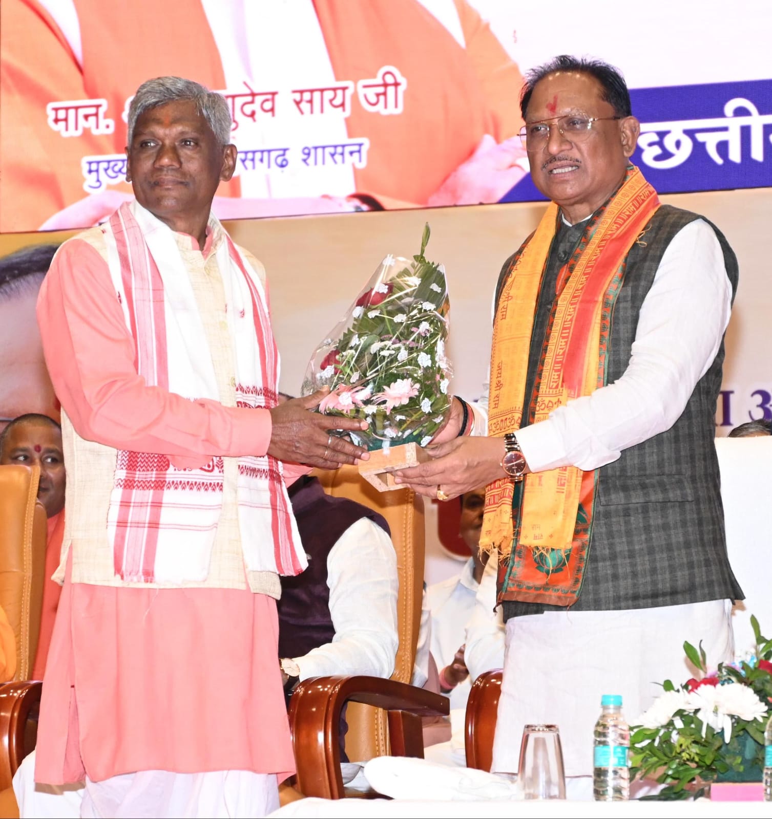 छत्तीसगढ़ राज्य गौ सेवा आयोग के नव नियुक्त अध्यक्ष विशेषर सिंह पटेल के पदभार ग्रहण समारोह छत्तीसगढ़ राज्य गौ सेवा आयोग के नव नियुक्त अध्यक्ष विशेषर सिंह पटेल के पदभार ग्रहण समारोह