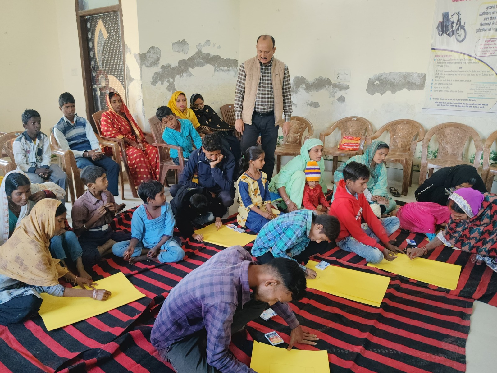 प्रतियोगिता में भाग लेते दिव्यांग बच्चे प्रतियोगिता में भाग लेते दिव्यांग बच्चे