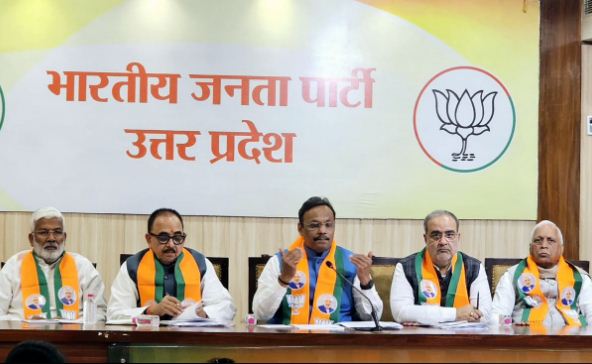 कार्यशाला को संबोधित करते भाजपा के राष्ट्रीय महामंत्री विनोद तावड़े कार्यशाला को संबोधित करते भाजपा के राष्ट्रीय महामंत्री विनोद तावड़े