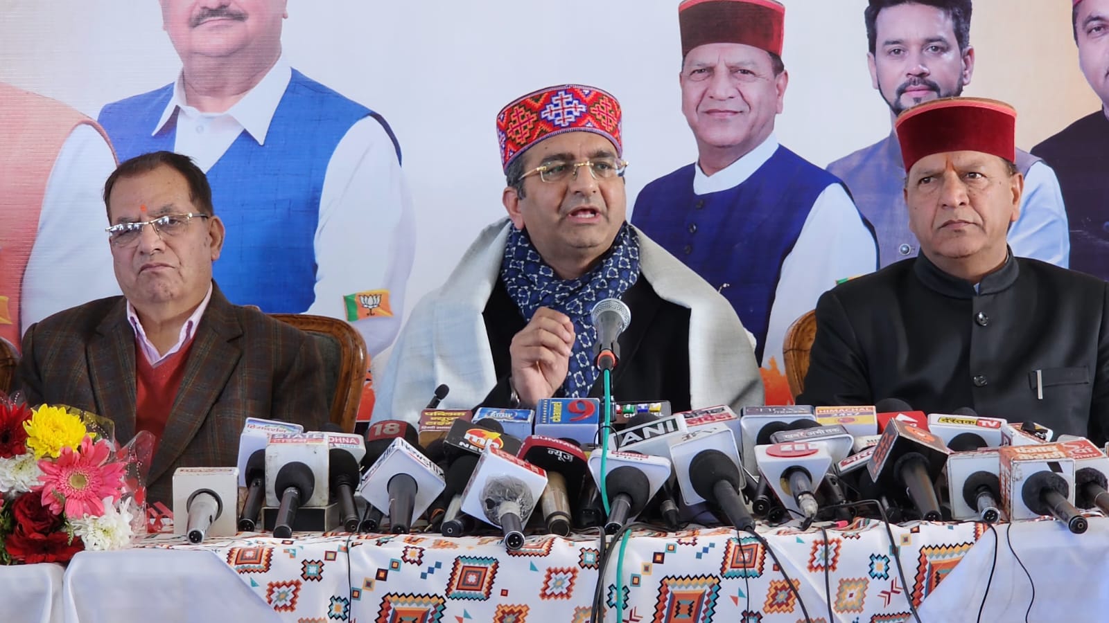 भाजपा के राष्ट्रीय प्रवक्ता गौरव भाटिया पत्रकार वार्ता में भाजपा के राष्ट्रीय प्रवक्ता गौरव भाटिया पत्रकार वार्ता में
