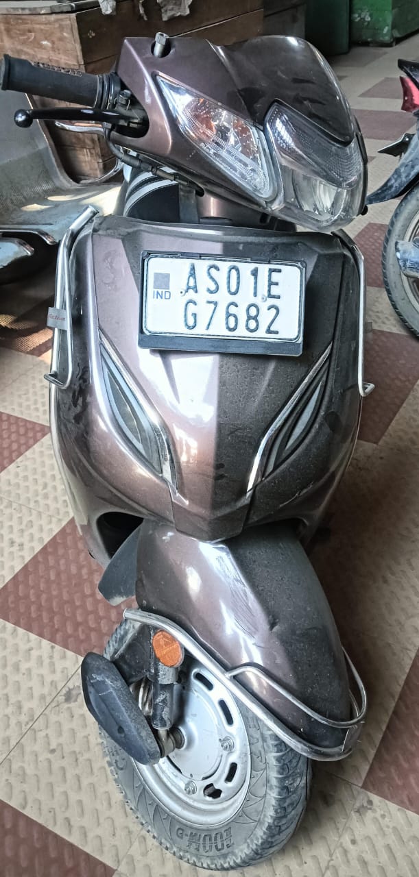 बरामद स्कूटी बरामद स्कूटी