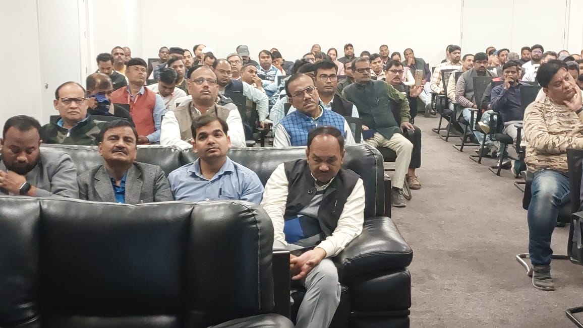 एप के लांचिंग कार्यक्रम में उपस्थित नगर के कर्मी और अन्य लोग: फोटो बच्चा गुप्ता एप के लांचिंग कार्यक्रम में उपस्थित नगर के कर्मी और अन्य लोग: फोटो बच्चा गुप्ता