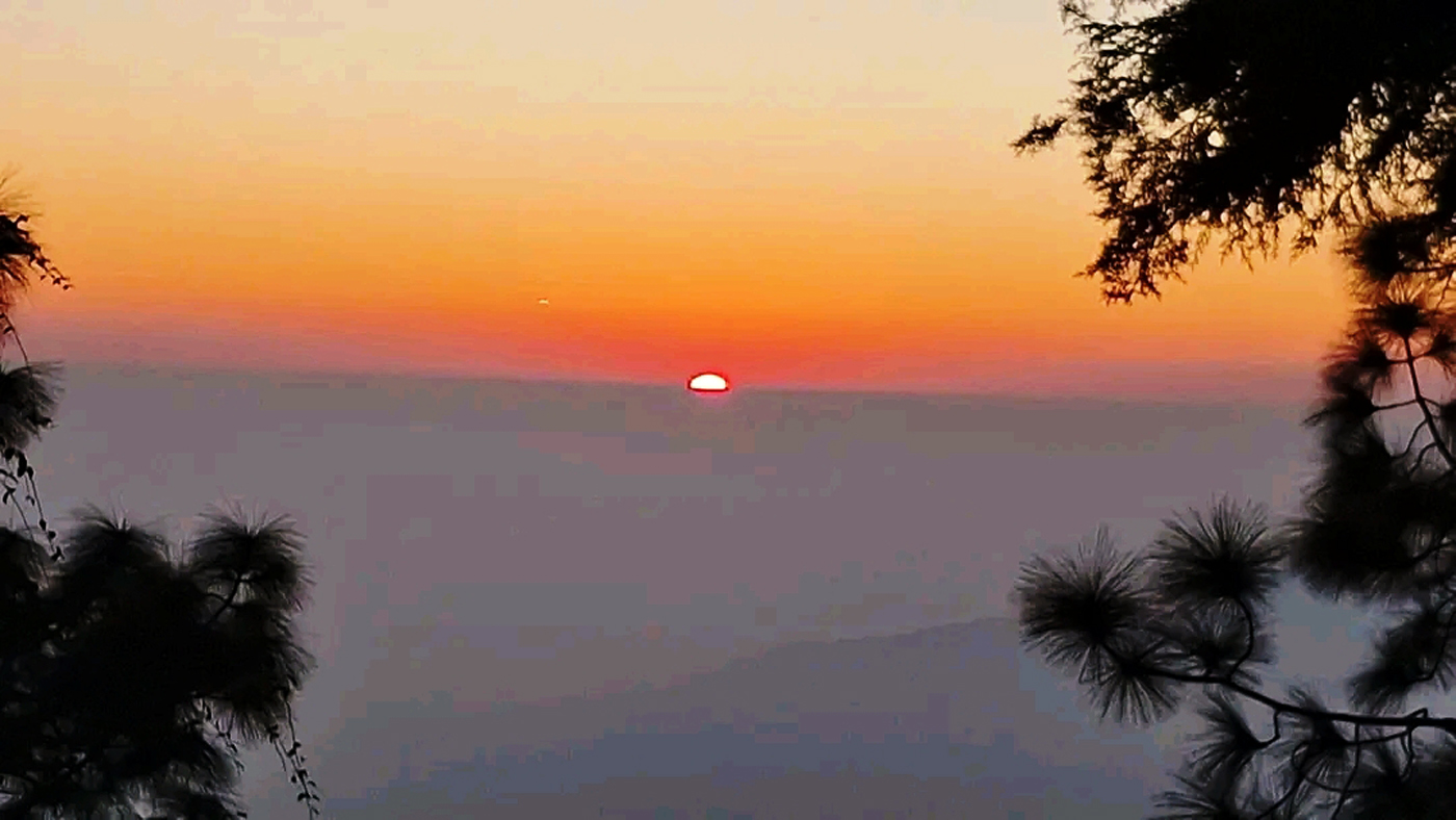 नैनीताल में दिखने लगी विंटर लाइन-खूबसूरत हुआ सूर्यास्त का नजारा: नैनीताल में दिखने लगी विंटर लाइन-खूबसूरत हुआ सूर्यास्त का नजारा: