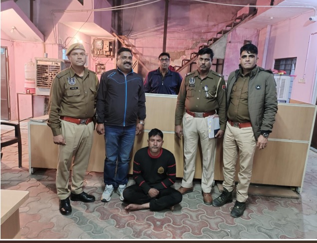 नौकरी लगवाने का झांसा और नाम बदल कर बारह लाख रुपये की ठगी करने वाला ठग गिरफ्तार नौकरी लगवाने का झांसा और नाम बदल कर बारह लाख रुपये की ठगी करने वाला ठग गिरफ्तार