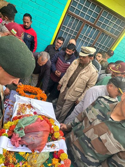 सियाचीन में शहीद हुए हवलदार नवल किशोर सियाचीन में शहीद हुए हवलदार नवल किशोर