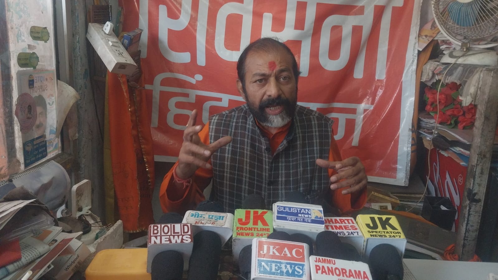 मवेशियों की तस्करी रोकने के लिए सख्त नियम बनाने की मांग की