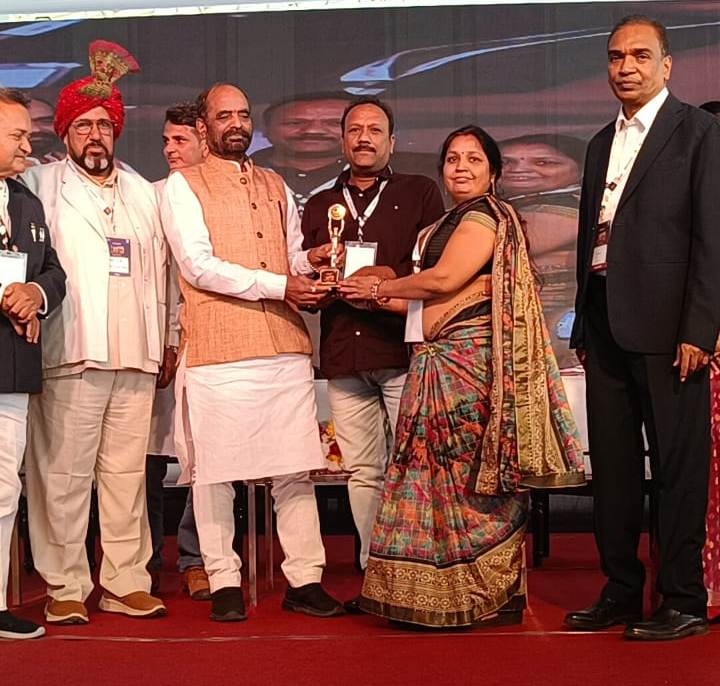 दिल्ली में शिवपुरी के किसान रामगोपाल गुप्ता हुए सम्मानित दिल्ली में शिवपुरी के किसान रामगोपाल गुप्ता हुए सम्मानित